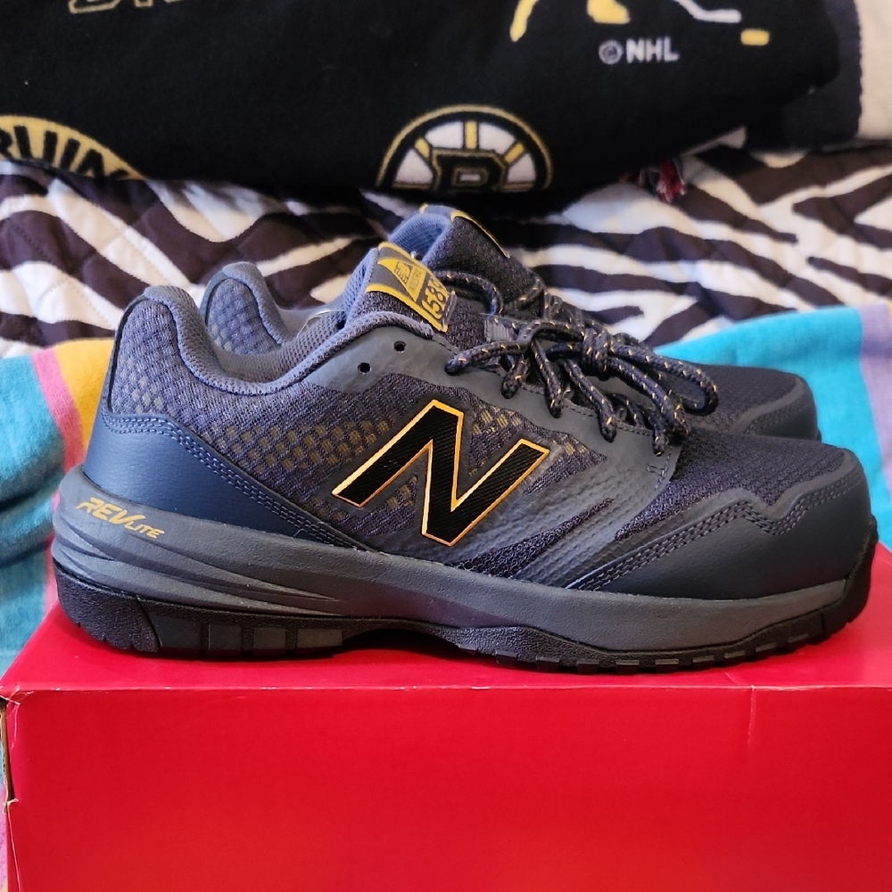 New Balance Men's Athletic Shoes with Accents